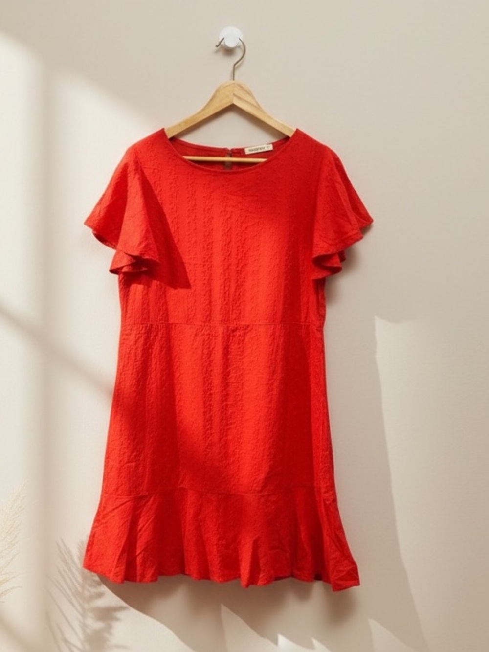 Valentina Naldi Italy Red Eyelet Flutter Sleeve Dress Size L